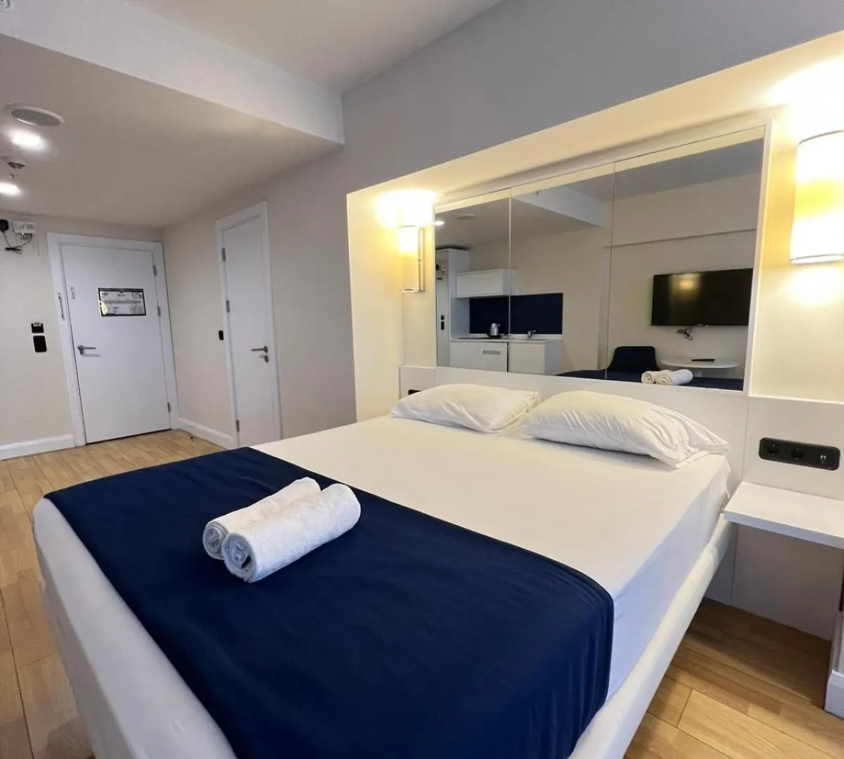 Downtown Centre In Batumi Aparthotel Orbi City N1