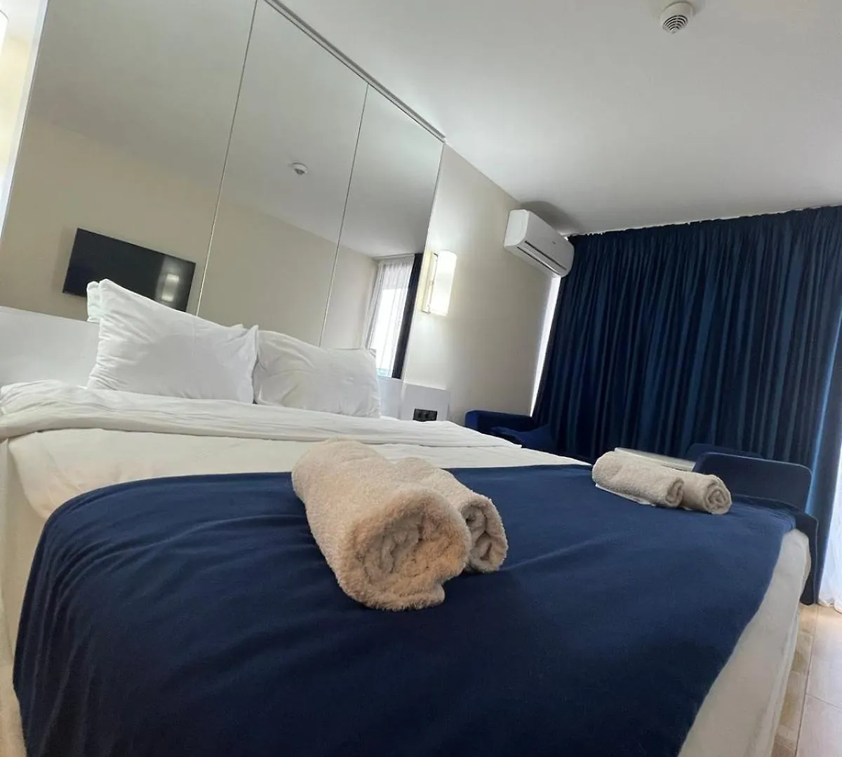 Hotel Downtown Centre In Batumi Aparthotel Orbi City N1