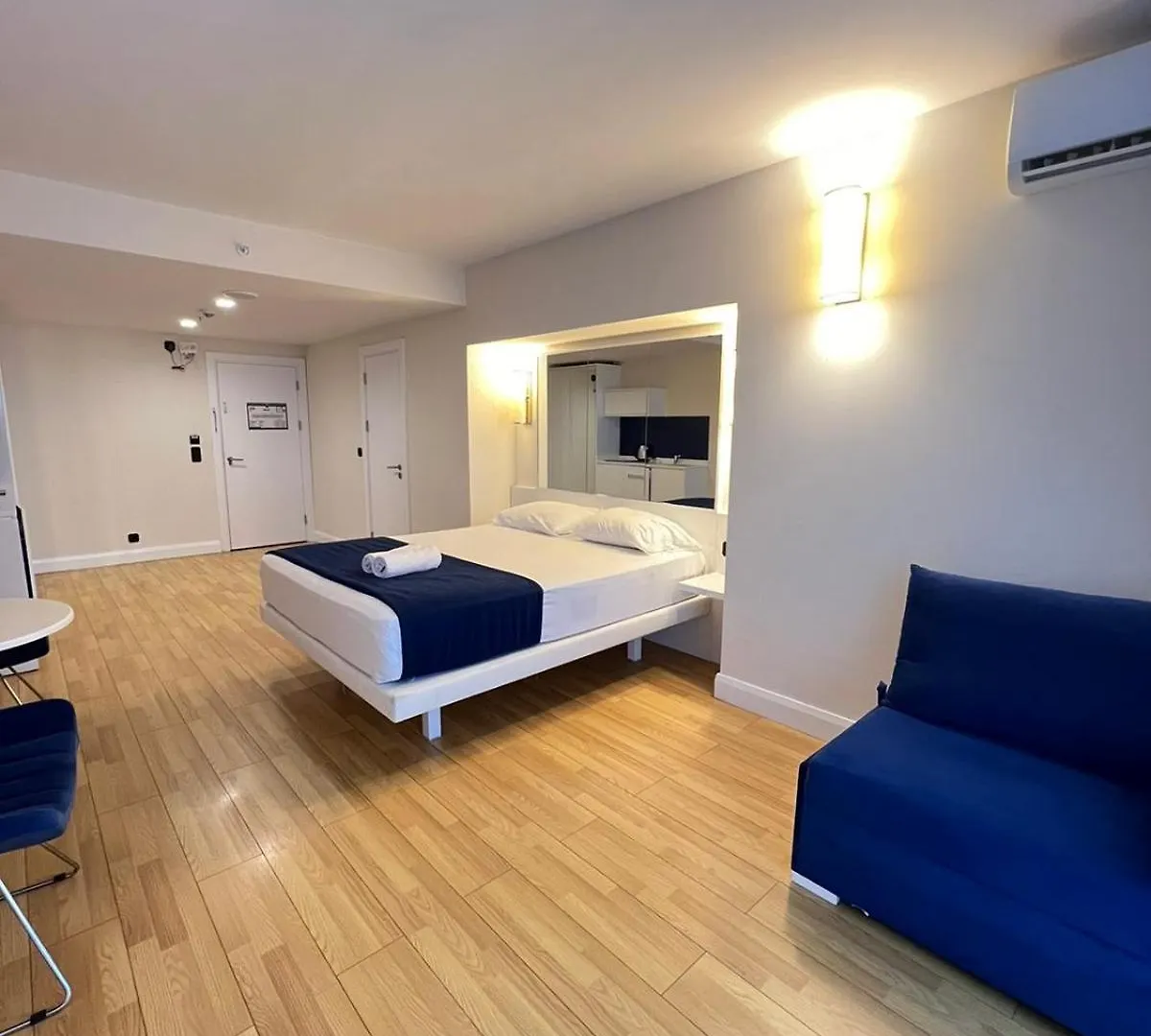 Downtown Centre In Batumi Aparthotel Orbi City N1